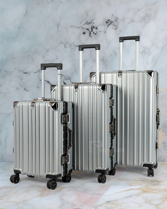 No Zipper Aluminum Frame Polycarbonate Hard Case 3  Suitcase with 4 Quite 360° Double Spinner wheels